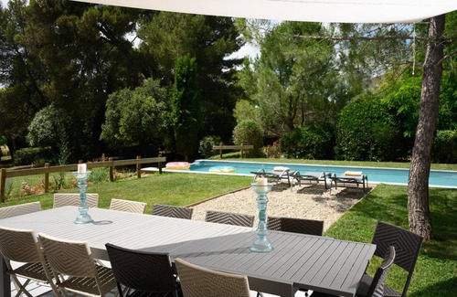Malvies House | 420 m² House ∙ 8 bedrooms ∙ 15 guests