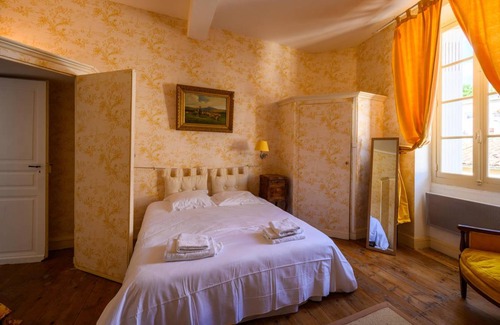 Malvies House | 420 m² House ∙ 8 bedrooms ∙ 15 guests
