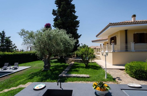 Syracuse Villa | 420 m² Villa ∙ 4 bedrooms ∙ 8 guests