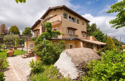 Rocca di Papa Villa | 420 m² Villa ∙ 5 bedrooms ∙ 13 guests