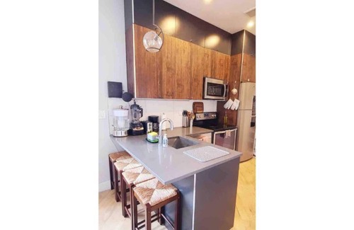 Crown Heights Apartment | 420Friendly Brooklyn Cosmic Garden 2BR.2BT+Balcony
