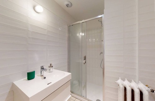 Marcq-en-Baroeul Resort | 422 m² Private room ∙ 1 bedroom ∙ 1 guest