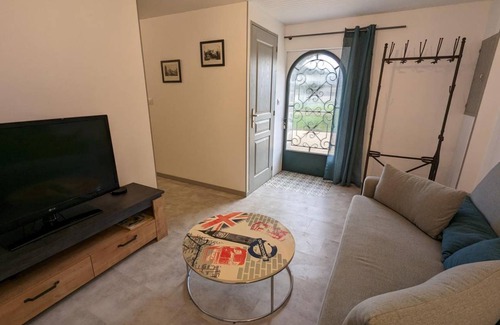La Rochefoucauld Cottage | 43 m² Cabin ∙ 1 bedroom ∙ 4 guests