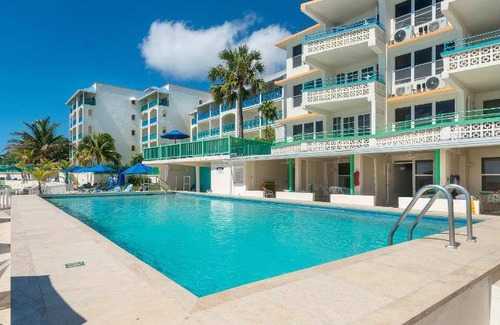 St. Lawrence Gap Hotel | 43 m² Hotel ∙ 127 guests