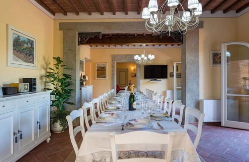 Palaia Villa | 430 m² Villa ∙ 10 bedrooms ∙ 21 guests
