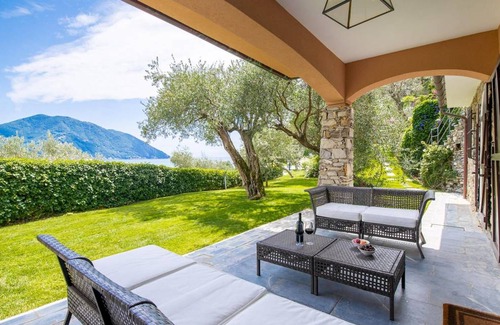 Recco Villa | 430 m² Villa ∙ 6 bedrooms ∙ 12 guests