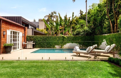 Toorak House | 441 m² House ∙ 4 bedrooms ∙ 7 guests