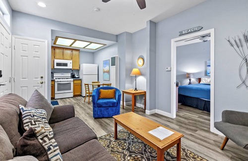 Oceano Condo | 444 Pier Ave. #403: 1 BR, 1 BA in Oceano, Sleeps 2