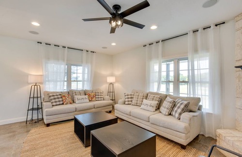 Wills Point House | 445 m² House ∙ 5 bedrooms ∙ 20 guests