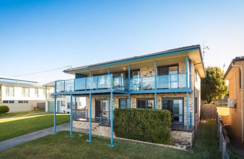 Kianga House | 45 Hillside Cres Beach House