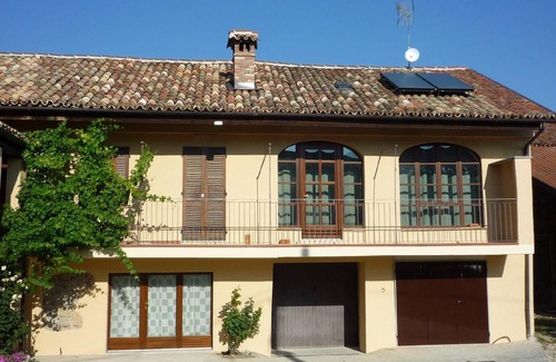 Serralunga d'Alba Apartment | 45 m² Apartment ∙ 1 bedroom ∙ 4 guests