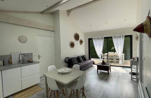 Eysines Apartment | 45 m² Apartment ∙ 1 bedroom ∙ 4 guests