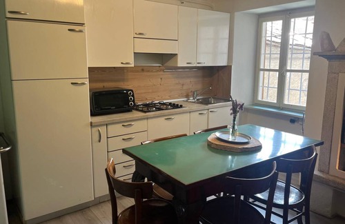 Berzo Demo Apartment | 45 m² Apartment ∙ 1 bedroom ∙ 4 guests