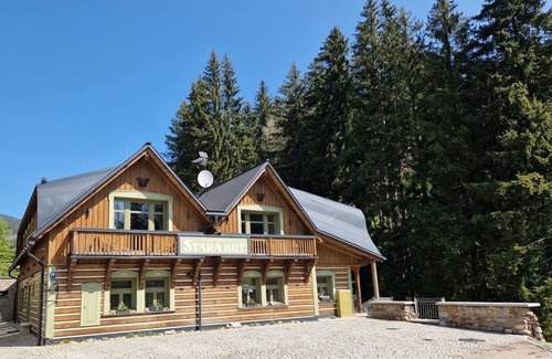 Pec pod Snezkou Apartment | 45 m² Apartment ∙ 2 bedrooms ∙ 5 guests