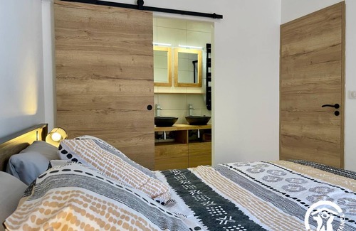 Bouzigues House | 45 m² Gîte ∙ 1 bedroom ∙ 2 guests