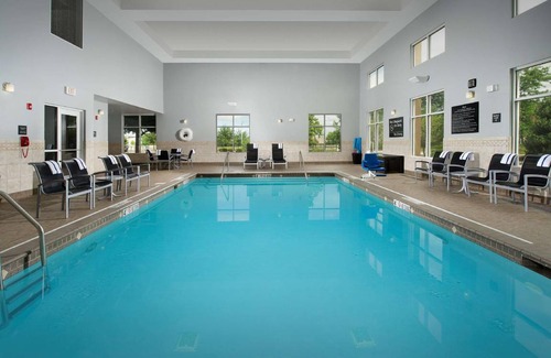 Matteson Hotel | 45 m² Hotel ∙ 2 bedrooms ∙ 127 guests