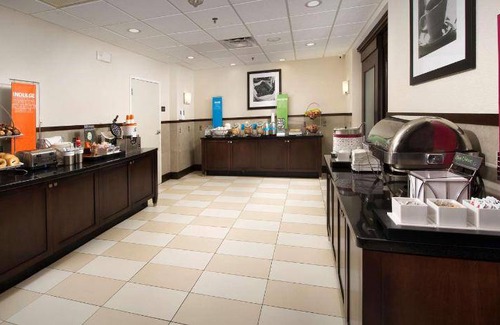 Matteson Hotel | 45 m² Hotel ∙ 2 bedrooms ∙ 127 guests