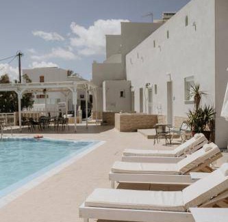Fira Hotel | 45 m² Hotel ∙ 4 guests
