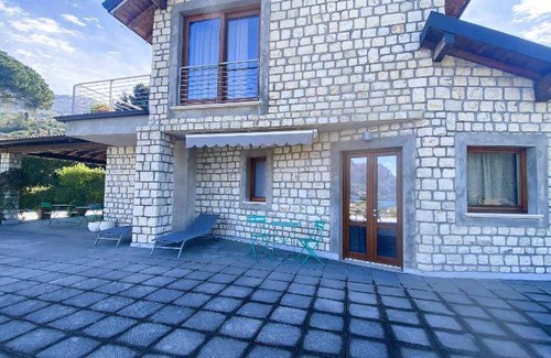 Sale Marasino Hotel | 45 m² Hotel ∙ 4 guests