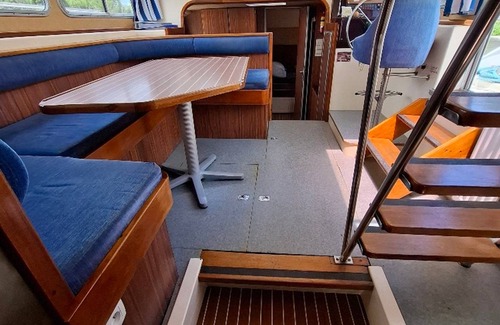Chenille-Change Boat Rental | 45 m² Houseboat ∙ 3 bedrooms ∙ 7 guests