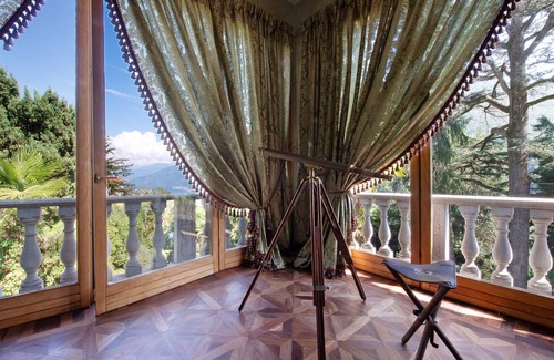 Dizzasco Villa | 450 m² Villa ∙ 3 bedrooms ∙ 5 guests