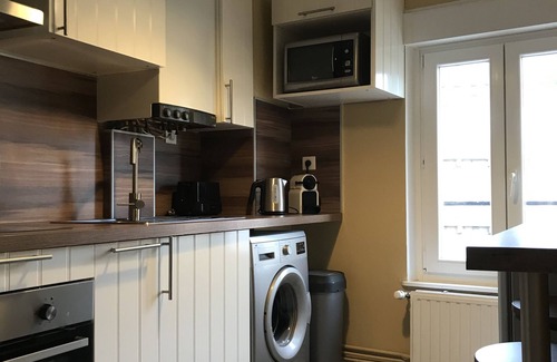 Saint Nicolas - Charles III - Ville vieille - Trois Maisons - Leopold Apartment | 45m2 Nancy, bedroom, gym