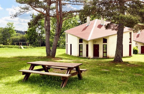 La Chapelle-Geneste House | 46 m² House ∙ 2 bedrooms ∙ 5 guests