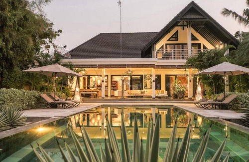 Kalisada Villa | 460 m² Villa ∙ 6 bedrooms ∙ 12 guests