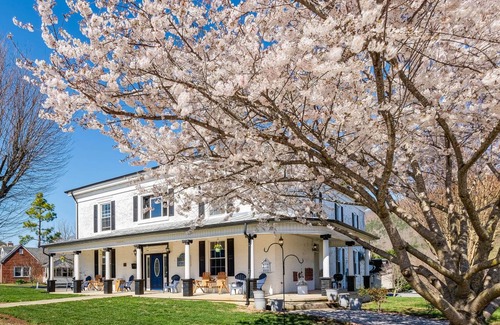 Buchanan House | 464 m² House ∙ 5 bedrooms ∙ 13 guests