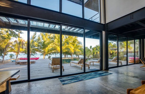 Cocoplum Villa | 465 m² Villa ∙ 4 bedrooms ∙ 10 guests