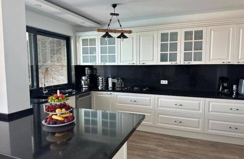 Bogazici Villa | 480 m² Villa ∙ 7 bedrooms ∙ 14 guests