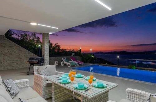 Bogazici Villa | 480 m² Villa ∙ 7 bedrooms ∙ 14 guests