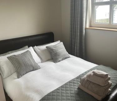 Leinster House | 49 Dunalinn Culdaff