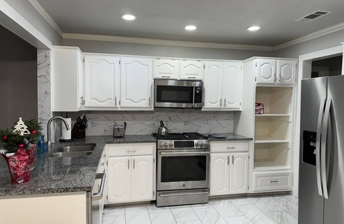 Northeast Carrollton House | 4B/2B Carrollton, TX - Contemporary Central Comfort