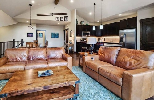 Keystone House | 4BD Family Friendly Minutes from River Run Gondola
