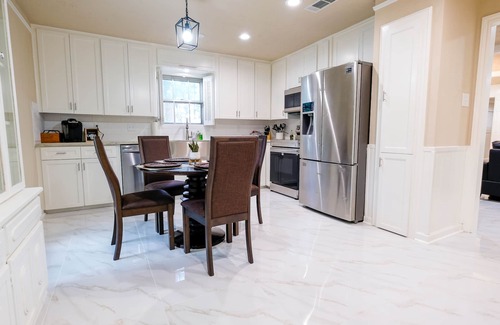 FM 1960 House | 4Bdrm 2Bath 6Beds ❤ North Houston! Great House!