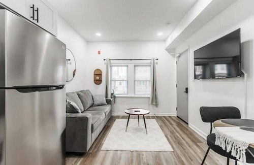 West Philadelphia House | 4BR/4BA Getaway – Near CHOP/combine