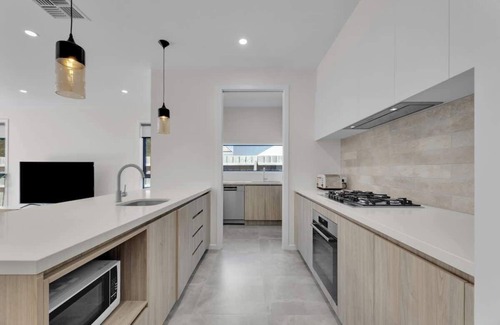 Ashburton House | 4BR Brand new Townhouse in Ashburton Shopping Golf