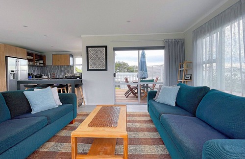 Whangamata House | 4BR Home with Estuary Views & Modern Comforts