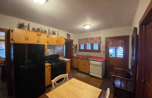 Skytop House | 4BR Pocono home on Skytop property with access to many resort activities/dining