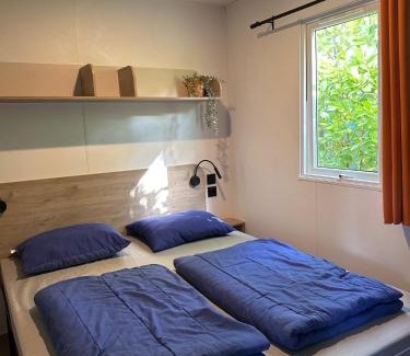 Wateren Apartment | 4p Lodge centrally located in National Park, Swimming pool 63