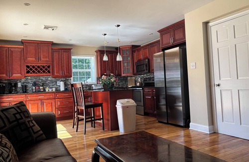Horsham House | 5 Bdrm House Horsham-Philadelphia-Sleeps 10!