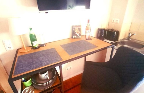 Hillesheim Apartment | 5-bed holiday apartment bath/WC, 2 bedrooms - guest house at Viehmarkt