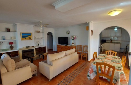 Puerto Marino Villa | 5 bedroom, 5 bathroom villa with private pool and bar in Gran Alacant.