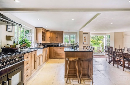 Withyham Cottage | 5 bedroom accommodation in Hartfield