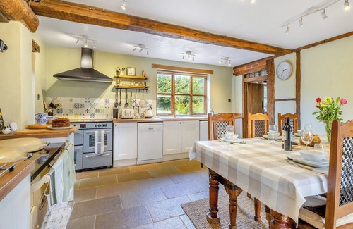 Bromyard Cottage | 5 bedroom accommodation in Bromyard