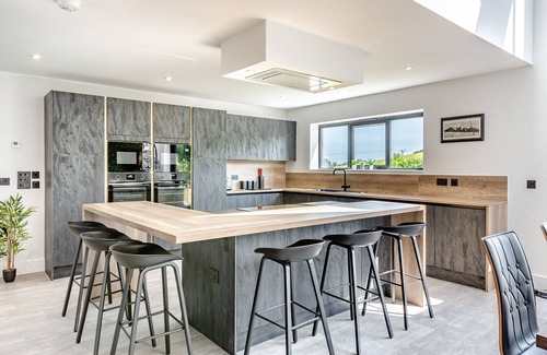 Paignton Cottage | 5 bedroom accommodation in Marldon, near Paignton