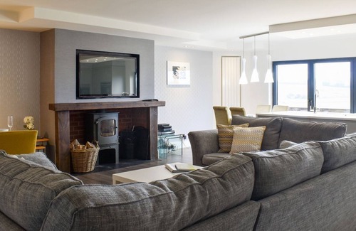 Heriot Cottage | 5 bedroom accommodation in Nettlingflat, near Heriot