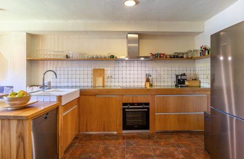 Restabal House | 5 bedroom amazing home in Restabal