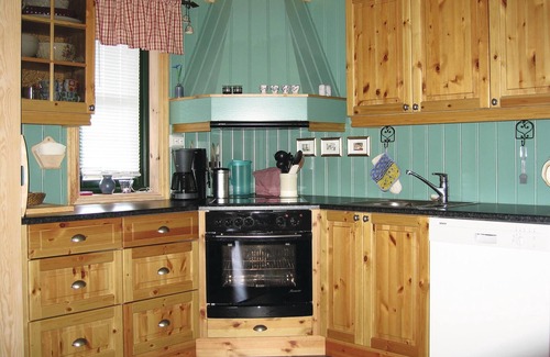 Kvinesdal House | 5 bedroom awesome home in Kvinlog